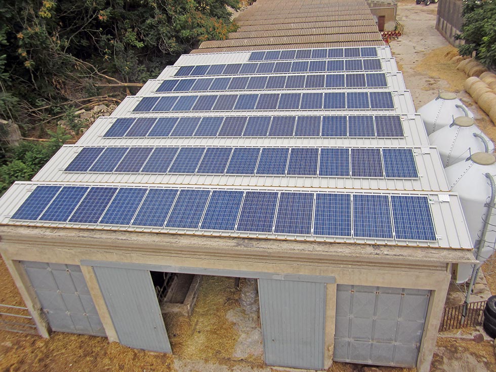 Installazione impianto fotovoltaico su tetto