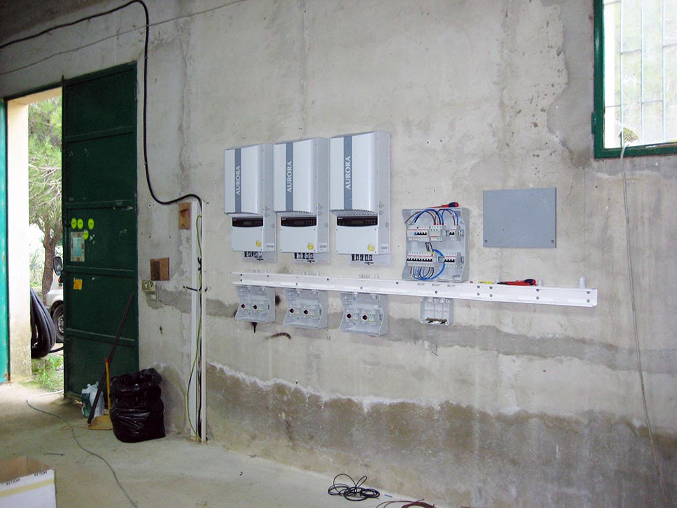 Sala macchine per il controllo e la gestione degli impianti fotovoltaici